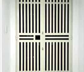 CỬA SẮT 4
